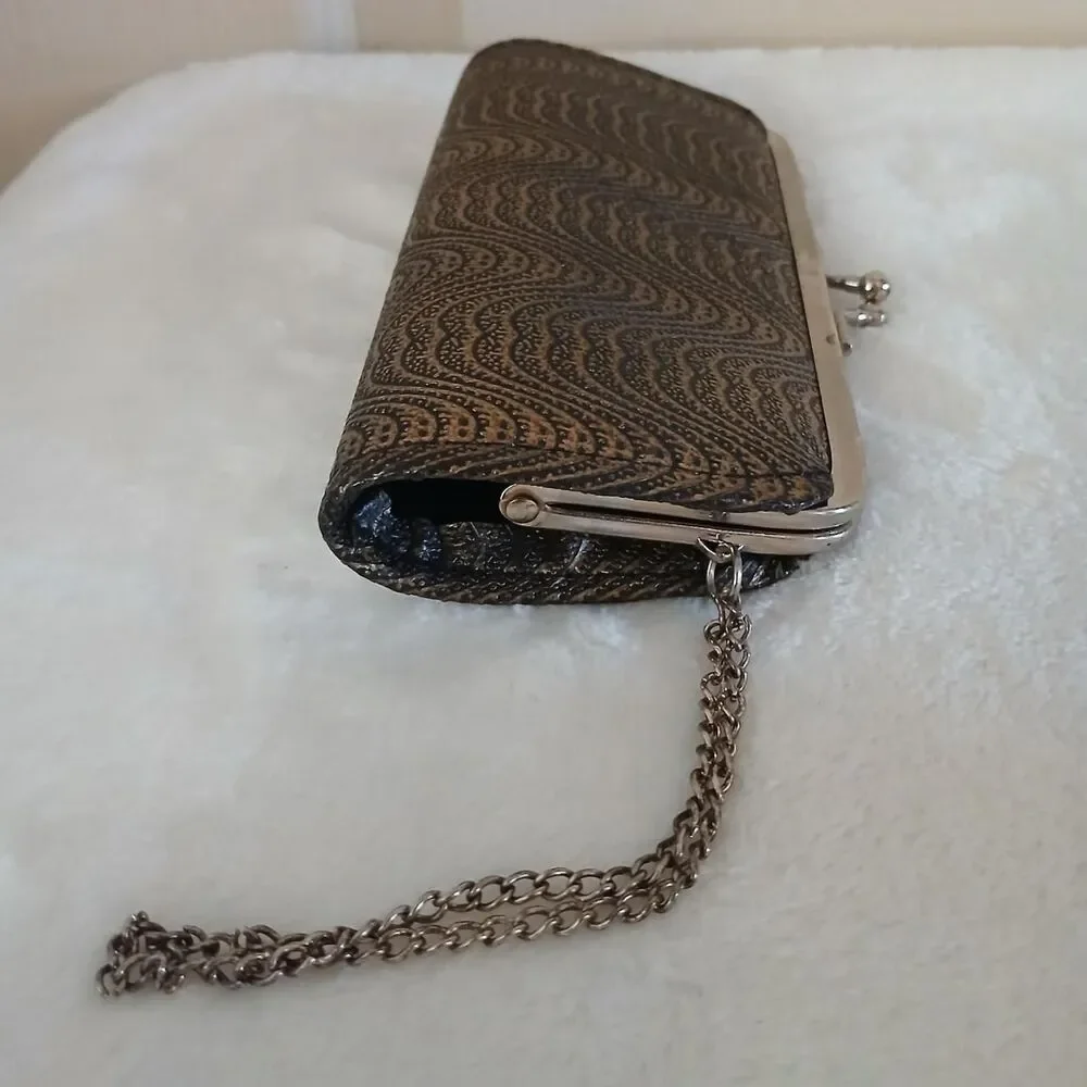 Vintage MCM gold & black coin purse kiss lock closure chain strap retro glam
